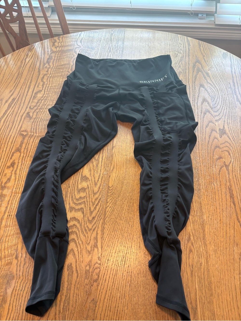 Skinnify Black Resistance Band Ruched Compression Sculpt Leggings Pocket Size L